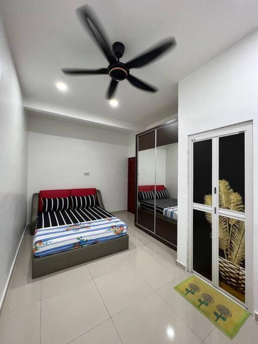 One'S Homestay Seri Manjung Exterior photo